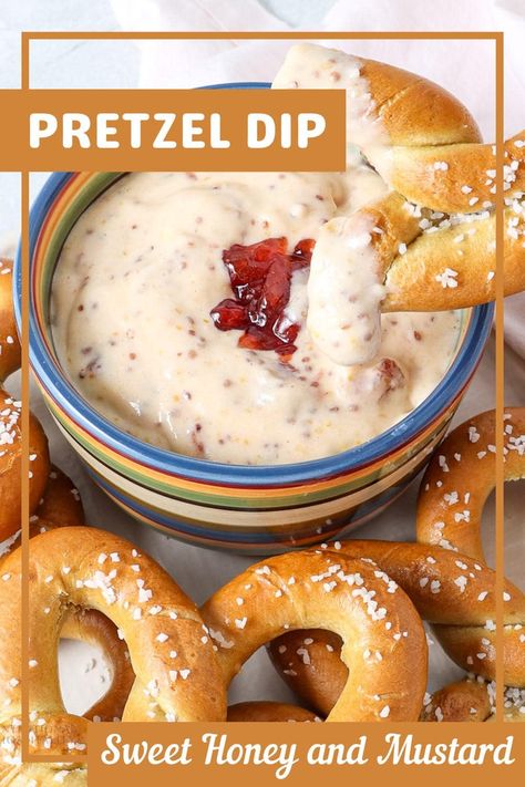 Sweet Pretzel Dip, Pretzel Appetizers, Pretzel Dip Recipes, Strawberry Pretzel, Pretzel Dip, Sweet Dips, Best Party Food, Easy Dips, Bread Snacks