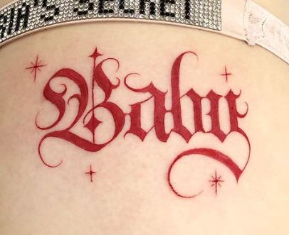 Gothic Name Tattoo, Old English Name Tattoo, Cool Nature Tattoos, Nature Tattoo Ideas, Tattoo Embroidery, Girly Fonts, Sparkle Tattoo, Cool Nature, Princess Tattoo