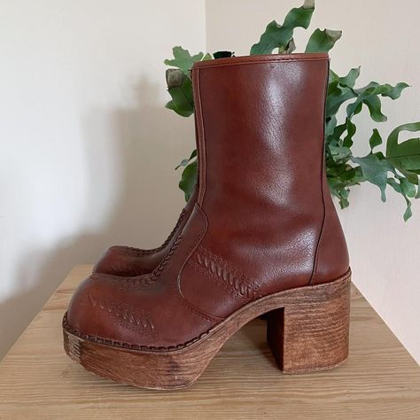 Look what I just found on Depop 🙌 https://depop.app.link/ZJyKMxCihrb 70s Ankle Boots, Brown Platform Boots 70s, Platform Boots 70s, 70s Platform Boots, 70s Outfits Ideas, Brown Platform Boots, Fall Thrift, 70s Boots, 70s Outfit