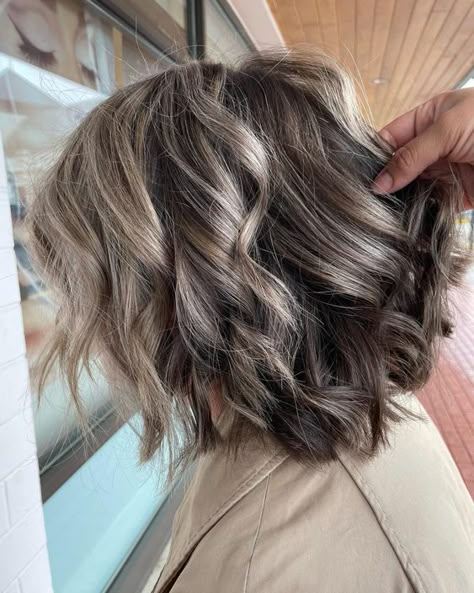 20+ Gray Blending Color Ideas for Transitioning Your Hair Grey Transition Hair Highlights, Brown Hair Going Grey, Brown Hair Pictures, Fixing Short Hair, Grey Hair Before And After, Grey Brown Hair, Gray Blending, Which Hair Colour, Grey Blonde Hair