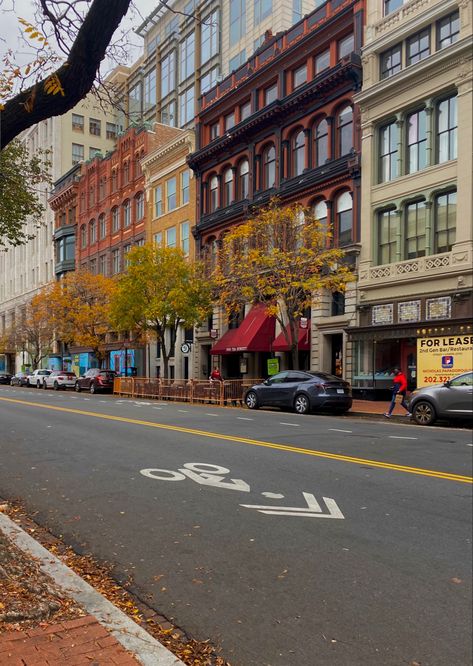 Downtown Dc Washington Dc, Washington Dc Streets, Downtown Washington Dc, Washington Dc Downtown, Dc City Aesthetic, Georgetown Washington Dc Aesthetic, Downtown City Aesthetic, Dc In The Fall, Downtown Background