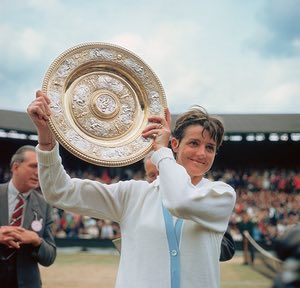 Court with the Wimbledon singles trophy in 1970. Margaret Court, Wimbledon Final, Rod Laver Arena, Simona Halep, Tennis Champion, Tennis Legends, Lawn Tennis, Finding God, Australian Open