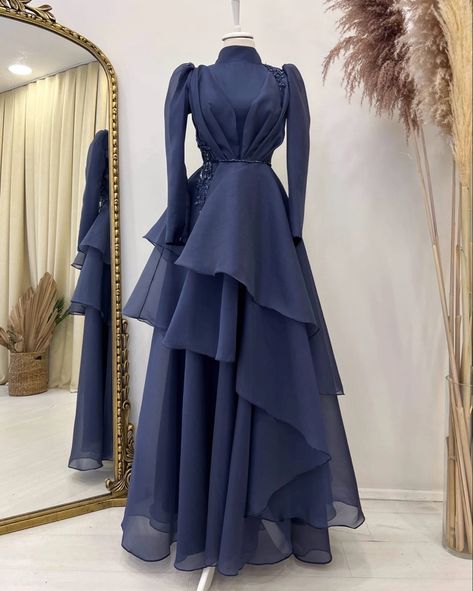 Modest Prom Dresses Muslim, Healthy Slow Cooker Meals, Dress Mewah, Wedding Dresses Fit, Slow Cooker Meals, Modest Evening Dress, Enchanting Wedding, Soiree Dress, Stylish Wedding Dresses