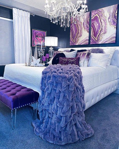 Geode Bedroom, Purple Room Decor Ideas Bedrooms, Purple Bedroom Decor Ideas, Purple And Black Bedroom, Geode Canvas, Purple Bedroom Ideas, Purple Bedroom Design, Purple Bedroom Decor, Purple Geode