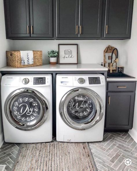 Laundry Room Sink Ideas, Sink Styles, Utility Room Sinks, Mudroom Laundry Room Ideas, Narrow Laundry Room, Laundy Room, Next Luxury, Dream Laundry Room, Basement Laundry