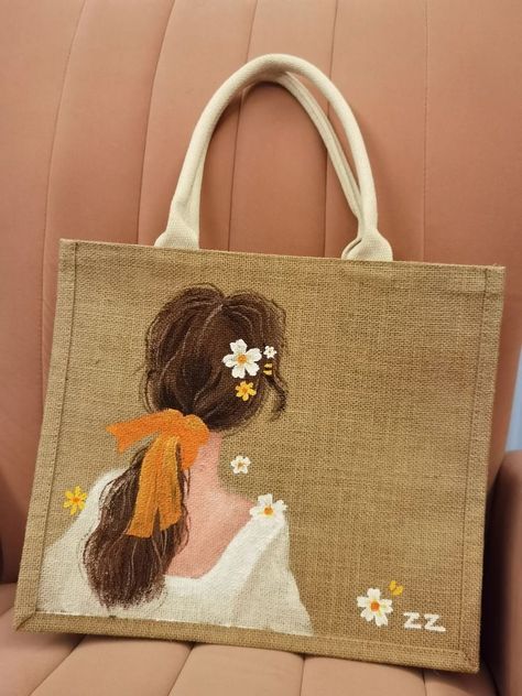 Jhola Bag Design, Bag Fabric Design, Hand Bag Design Ideas, Painting On Jute Bags, Bags Painting Ideas, Painting On Bags Ideas, Painting Bags Ideas, Jute Bags Design Handmade, Jute Bag Painting Ideas