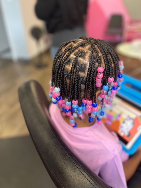 Toddler Knotless Braids With Beads, Beaded Hairstyles For Kids, Mama Hairstyle, Toddler Braids With Beads, Afro Hairstyles For Kids, Havana Hair, Black Toddler Hairstyles, Toddler Braided Hairstyles, Daughter Hairstyles