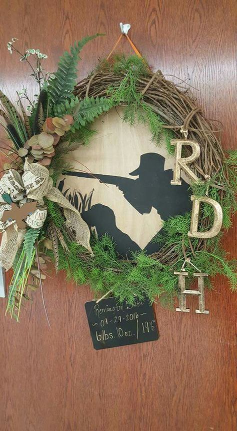 Duck Hunting Door Hanger, Hunting Door Hanger, Hunting Pregnancy Announcement, Duck Wreath, Outdoors Crafts, Wire Wreaths, Hunting Wreath, Swamp Theme, Hospital Door Hangers