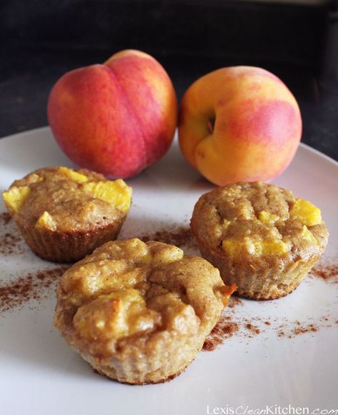 Paleo Peach Cobbler Muffins | Lexiscleankitchen.com Healthy Peach Muffins, Paleo Peach Cobbler, Cobbler Muffins, Peach Cobbler Muffins, Lexi's Clean Kitchen, Peach Muffins, Sugar Free Maple Syrup, Paleo Baking, Paleo Sweets