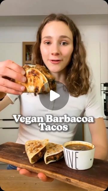 Vegan World Share on Instagram: "VEGAN BARBACOA TACOS 🌱🌮
Credit By @fitgreenmind

For “vegan street food around the world” pt. 2 we are in Mexico. Barbacoa tacos are usually made with beef which is slowly cooked and then shredded, I made my version with jackfruit for a similar texture. 😇
Note: this is not a 100% authentic recipe but I tried my best to recreate that flavour and texture. 🙌
Much love
Maya ✨
RECIPE (6 tacos each 155cal/3P/21C/5F):
“Fake beef stock”:
-1 1/2 (375ml) cup water
-1 Tbsp soy sauce
-1 Tbsp nutritional yeast
MIX
-1 can (400g) jackfruit (seeds removed)
-1 onion
-3 cloves garlic
FRY in oil
-1/2 Tsp cinnamon
-2 Tsp each dried oregano, cumin, smoked paprika
-salt to taste
-2 bay leaves
-3-4 dried Chilis
-the fake “beef stock”
STIR it in/COOK on medium heat for 30-45mi Vegan Barbacoa, Street Food Around The World, Barbacoa Tacos, Jackfruit Seeds, Food Around The World, Garlic Fries, Beef Stock, Bay Leaves, Authentic Recipes