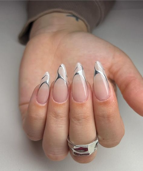 White Chrome Nails With Design, Silver Accent Nails, Nail Art Chrome, Nails May, Silver Nail Designs, Spring Break Nails, Prom Nail, White And Silver Nails, Chrome Nails Designs