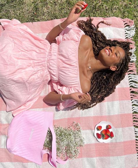 Chazlyn🎀 | Spring daydreaming ☁️🍓🎀 #ad As earth month comes to a close, it’s important that we continue to be eco- friendly! @kokolu.eco has the… | Instagram Nails Vanilla, Strawberry Lip Gloss, Lacy Socks, Limited Edition Barbie, Pink Princess Dress, Brown Skin Girl, Dollette Coquette, Softgirl Aesthetic, Vanilla Perfume