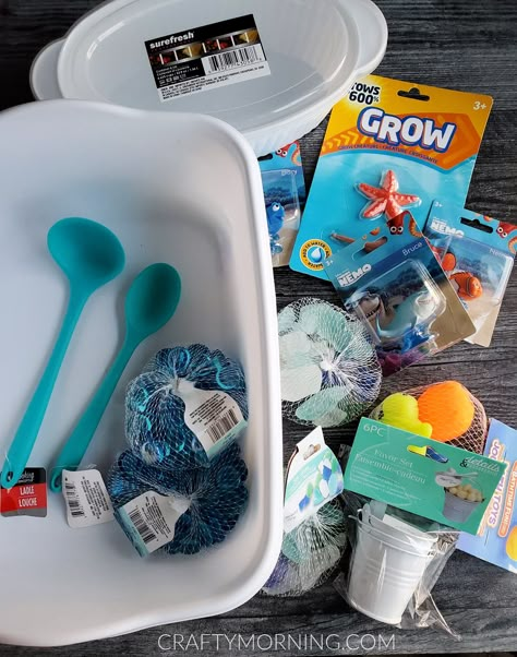 Ocean Sensory Bin Preschool, Sensory Bin Setup, Sensory Bucket Ideas, Aquarium Sensory Bin, Sea Turtle Sensory Bin, Sensory Buckets, June Sensory Bin, Sand Sensory Bin, Sea Sensory Bin