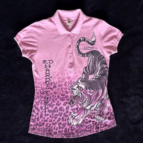 Ed Hardy pink Polo Shirt Ed Hardy Runway, 2000s Polo Shirt Outfit, Ed Hardy T Shirt, Ed Hardy 2000s, Ed Hardy Clothes, Ed Hardy Top, Ed Hardy Shirt, Polo Shirt Outfit, Ed Hardy Designs