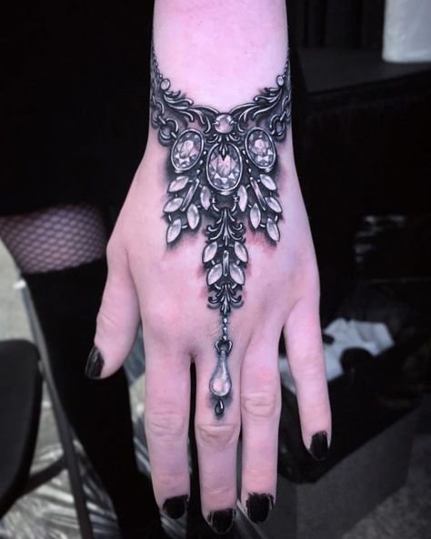 Best ideas for tattoos Jewelry Tattoo Designs, Ryan Ashley, Palm Henna, Gem Tattoo, White Tattoos, Jewel Tattoo, Best Tattoos For Women, Hand Tattoos For Women, Lace Tattoo