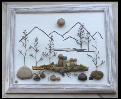 Framed Rock Art Ideas, Background Family, Stone Pictures Pebble Art, Driftwood Art Diy, Pebble Art Family, Art Pierre, Painted Background, Pebble Pictures, Art Rock