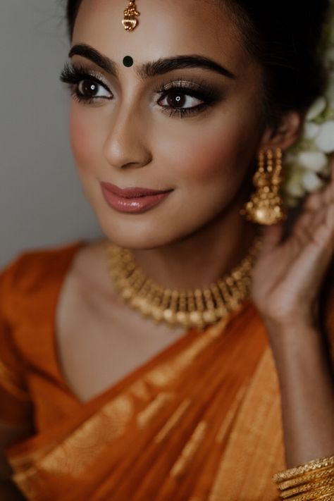 South Indian Dusky Bride, Tamil Makeup Look, Tamil Bridal Makeup, Bridal Makeup For Indian Skin, Tamil Bride Makeup, Telugu Bridal Makeup, Tamil Bridal Look, South Asian Bridal Makeup, Tamil Wedding Makeup