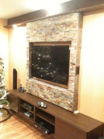 TV wall mount and entertainment center - could do this with stone instead of brick: Tv A Muro, Deco Tv, Rustic Brick, Diy Entertainment, Wall Feature, Tv Wall Mount, Entertainment Wall, Casa Country, Diy Entertainment Center