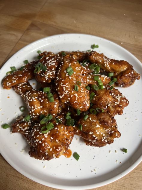 Honey Gochujang Chicken Wings Gochujang Wings Recipe, Gochujang Chicken Wings, Gochujang Chicken, Sweet And Spicy Chicken, Creamy Ranch Dressing, Gochujang Sauce, Gluten Free Chili, Homemade Ranch Dressing, Homemade Ranch