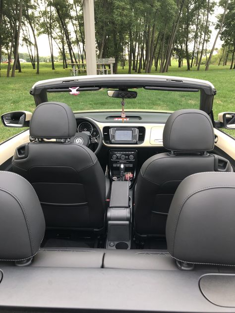 Vw Beetle Aesthetic Interior, Vw Beetle Convertible Aesthetic, 2019 Volkswagen Beetle Convertible, Vw Beetle Aesthetic, Vw Beetle Interior, Volkswagen Beetle Interior, Beetle Interior, Vw Beetle Convertible, Volkswagen Beetle Convertible