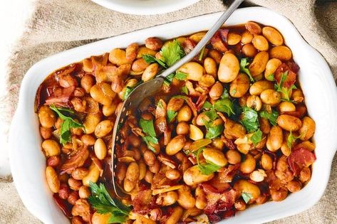 Spiced oven-baked beans with pancetta Baked Bean Recipe, Creamy Potato Bake, Boston Brown Bread, Insulin Resistance Diet Recipes, 8 Week Blood Sugar Diet, Low Gi Recipes, Gi Foods, Gi Recipes, Aesthetic Healthy Food