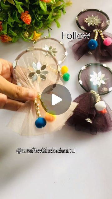 Bangle Decoration Ideas, Old Bangles Crafts Ideas, Bangles Craft, Bangles Diy, How To Make Decorations, Anarkali Dress Pattern, Glass Bangles, Instagram Diy, Net Fabric