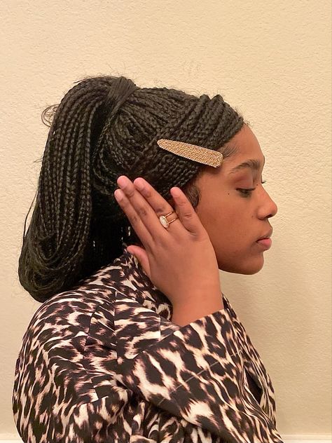 Box Braids In A Ponytail, Box Braids Hairstyles Straight, Barbie Ponytail With Box Braids, Box Braid Ponytail, Box Braids Ponytail, Barbie Pony, Boho Braided Hairstyles, Barbie Ponytail, Barbie Hairstyle