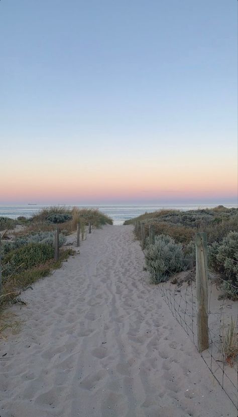 Hampton Beach Aesthetic, Salt Air Aesthetic, Morning Sunrise Beach, Sunset Rose, Salt Air, Morning Sunrise, Sunrise Beach, Pretty Sky, Summer Wallpaper