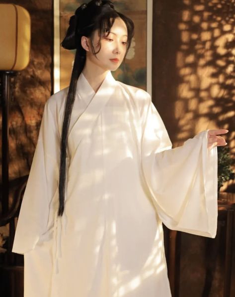 Hanfu Sleepwear, Chinese Sleepwear, Culture Studies, Hanfu Clothing, Historical Korean Drama, Dr Wardrobe, Korean Hanbok, Chinese Hanfu, Korean Traditional