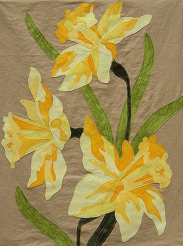 Free Quilting Patterns, Landscape Art Quilts, Applique Art, Flower Collage, Flower Quilts, Sampler Quilts, Daffodil Flower, Miniature Quilts, Flower Quilt