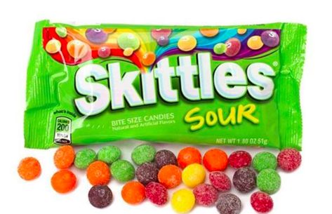 Sour Skittles Sour Candies, Skittles Candy, Sour Skittles, Sour Fruit, Fruit Roll Ups, Candy Brands, Chewy Candy, Reeses Peanut Butter Cups, Reeses Peanut Butter