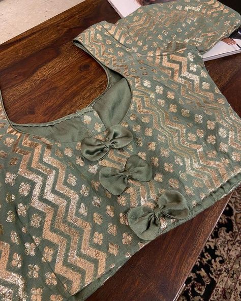 Boatneck Blouse Designs Latest, Lace Blouse Design, Blouse Designs High Neck, Boat Neck Blouse Design, Cotton Blouse Design, Blouse Designs Catalogue, Latest Blouse Designs Pattern, Kids Blouse Designs, New Saree Blouse Designs