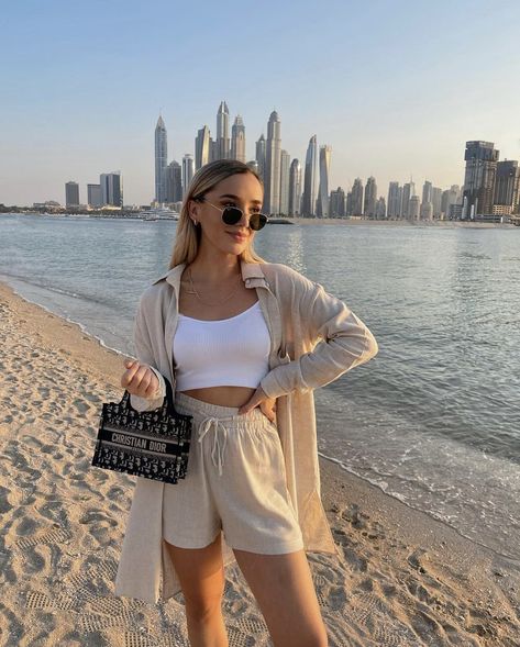 Dubai Outfits For Women Summer, Dubai Outfits For Women, Dubai Outfits, Summer Day Dresses, Europe Outfits, Causual Outfits, Sneakers Outfit, Day Dresses, Streetwear Fashion