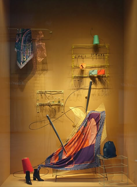 Sarah Illenberger, Hermes Window, Fashion Window Display, Retail Branding, Scarf Display, Hermes Shop, Window Display Design, Retail Windows, Store Windows