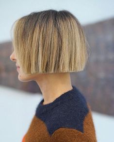 Super Short Bob Hair Super Short Bob, Super Short Bobs, Bob Pendek, Angled Bob Haircuts, Super Short Hair, Bob Hairstyles For Fine Hair, Super Hair, Short Straight Hair, Bob Hair