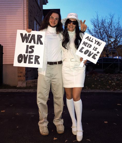 John Lennon Outfit Ideas, John Lennon Costume Halloween, John Lennon Yoko Ono Costume, Yoko Ono And John Lennon Costume, John And Yoko Costume, John Lennon And Yoko Ono Costume, 70s Couple Outfit, Yoko Ono Costume, John Lennon Outfit