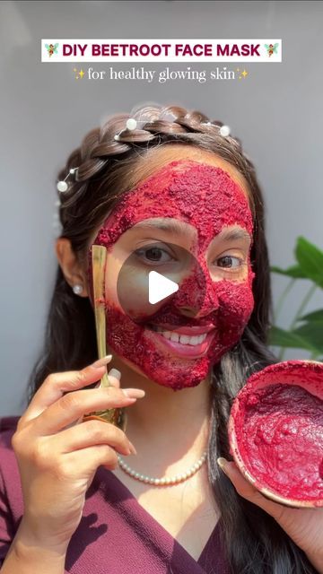 Grincy Gandhi on Instagram: "🧚‍♀️DIY BEETROOT FACE MASK for healthy glowing skin✨  Ingredients used: 🧚‍♀️dried beetroot + rice 🌾 🔥hot water  🥣Mix dried beetroot and rice powder in hot water until it becomes thick into paste. Let it cool for few minutes.  🫣After applying the paste for 10 to 20 minutes, wash it off with cold water.  🥰Pamper yourself with a simple and effective rice face mask!  It’s perfect for healthy glowing skin 🪄♥️  #koreanskincare #pimplefreeskin #glowingface #skincarediy #homeremedies #glassskin #celebrityskin #viralreels #reelsinsta #explore  [Indian beetroot+rice face pack, korean glowing glass skin, pimple free skin, trending reel, home remedy, diy skincare]" Pomegranate Face Mask Diy, Diy Face Wash Powder, Beetroot For Face, Beetroot Powder Face Mask, Home Made Face Pack Glowing Skin, Beetroot Face Pack For Glowing Skin, Rice Face Pack For Glowing Skin, Rice Powder Face Mask, Beetroot Face Mask