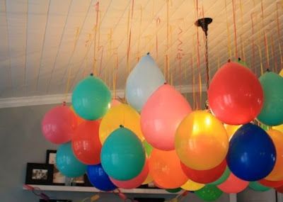 Decoraciones de globos sin usar helio Hanging Balloons, Blowing Up Balloons, Party Box, Pig Birthday, Art Party, Party Inspiration, Party Planner, Peppa Pig, Party Balloons