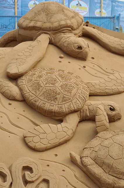 Sand sculpture turtles | Flickr - Photo Sharing! Sea Turtle Sand Sculpture, Sand Turtle, Sand Creations, Beach Sand Art, Turtle Time, Turtle Sculpture, Sand Sculpture, Sand Castles, Ice Art