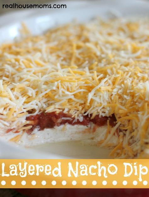 Layered Nacho Dip is a classic that everyone LOVES! Layered Nacho Dip, Nachos Dip Recipe, Low Carb Taco, Recipe Appetizers, Nacho Dip, Grandma Cooking, Snacks Appetizers, Low Carb Snack, Easy Apps