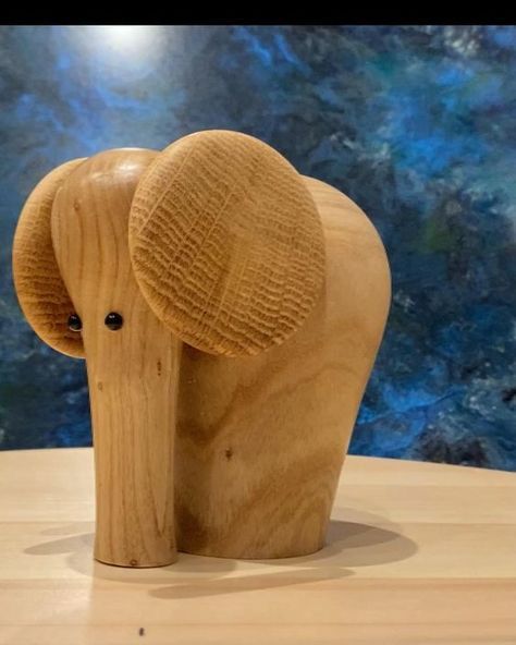 Christmas Wood Turning Projects, Elephant Diy, Wooden Jewelery, Wood Sculpture Art, Woodturning Art, Simple Wood Carving, Wood Turning Lathe, Lathe Projects, Woodworking Patterns