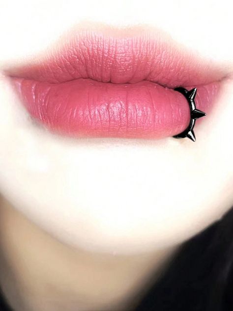 Snake Bites Lip Piercing Black, Lip Ring Jewelry, Black Lip Piercing, Black Lip Ring, Black Piercings, Lip Cuffs, Lip Piercing Jewelry, Lip Piercings, Labret Jewelry