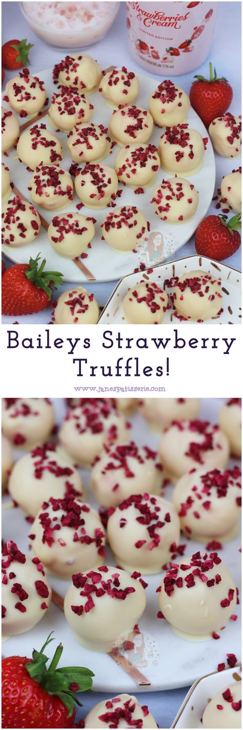 Baileys Strawberry Truffles!! Delicious Homemade Truffles with Baileys Strawberries and Cream, a White Chocolate Coating, and Freeze Dried Strawberries. Baileys Strawberry Truffles are the BEST! Strawberry Truffles, Strawberry Truffle, Baileys Recipes, Homemade Truffles, Dessert Truffles, Dessert Oreo, Candy Truffles, Boozy Desserts, Candy Recipes Homemade