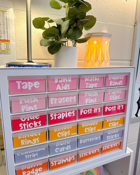 Colorful organization is my teacher love language 💕🤩🌈 #classroomideas #classroomsetup #teacherlife #classroomorganization #classroomdecor #organization #colorfulclassroom #teachergram #teacher #teachersofinstagram #education #school #teachersfollowteachers #teachers #teaching #learning #highschoolteacher #teachersofig #iteach #teach #classroom #iteachtoo #learn #study #motivation Desk Organization For Teachers, Preschool Teacher Organization, Elementary Teacher Organization, Teacher Desk Area Classroom Setup High School, Teacher Room Ideas High School, Teachers Desk Ideas, Teacher Desk Area Classroom Setup, Colorful Organization, Kindergarten Teacher Classroom