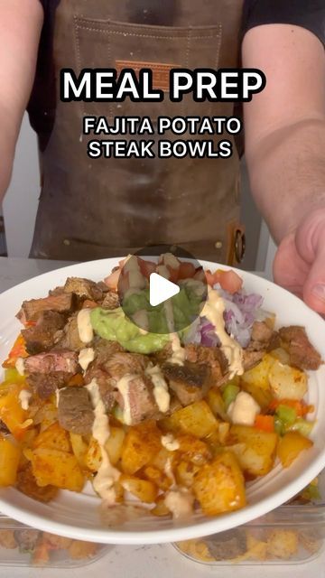 123K views · 7.8K likes | Kyle Smith on Instagram: "meal prep fajita potato steak bowl ✅  5 servings   3 cups diced potato 29oz. Petite sirloin  100g reduced fat cheddar  2 bell peppers  Red onion Guacamole  Seasonings   #steakbowl #proteinbowl #highprotein #easyrecipe #cozy #foodie #proteinpacked" Top Sirloin Meal Prep, Steak And Potato Bowl, Petite Sirloin, Steak Bowls, Potato Bowl Recipe, Steak Bowl, Kyle Smith, Leftover Steak, Steak Potatoes