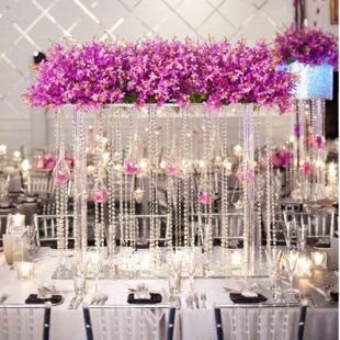 Crystal Garland, Tall Wedding Centerpieces, Crystal Centerpieces, Event Centerpiece, Tall Centerpieces, Breathtaking Wedding, Deco Floral, Glamorous Wedding, Wedding Centerpiece