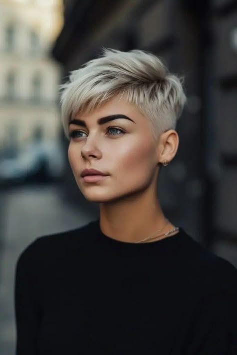 Short Fade Haircut, Short Hair Pixie Cuts, Short Hair Undercut, Super Short Hair, Edgy Short Hair, Very Short Hair, Penteado Cabelo Curto, Short Pixie Haircuts, Undercut Hairstyles