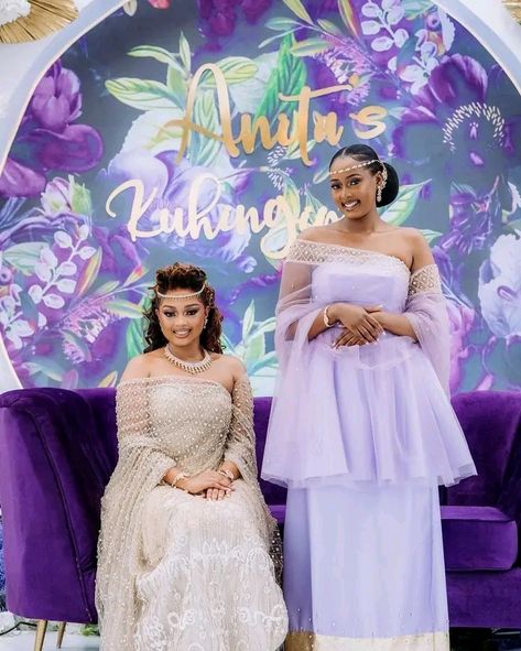 Stunning Images from Anita Fabiola’s Introduction Ceremony – K'la Chic Kwanjula Hairstyles, Ugandan Traditional Wedding, Uganda Culture, Bridal Maid Dress, Women Culture, Cultural Wear, Gown Accessories, Wedding Gown Accessories, African Bridal Dress