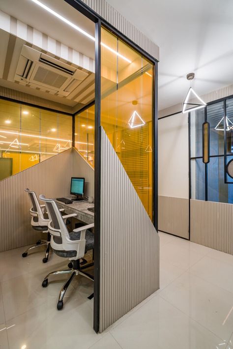 Partition Design In Office, Office Reception Partition Design, Office Cabins Interiors, Cabin Partition Design Office, Office Partitions Design, Wooden Partition For Office, Office Partition Design Ideas, Partition Ideas For Office, Modern Office Partition Design