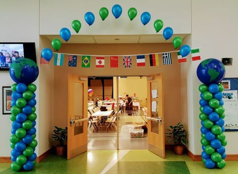 International Party Decorations, Pentas Seni, Country Birthday Party, Pastor Appreciation Month, Birthday Wishes For Love, Christian Classroom, Games For Kids Classroom, Around The World Theme, International Party